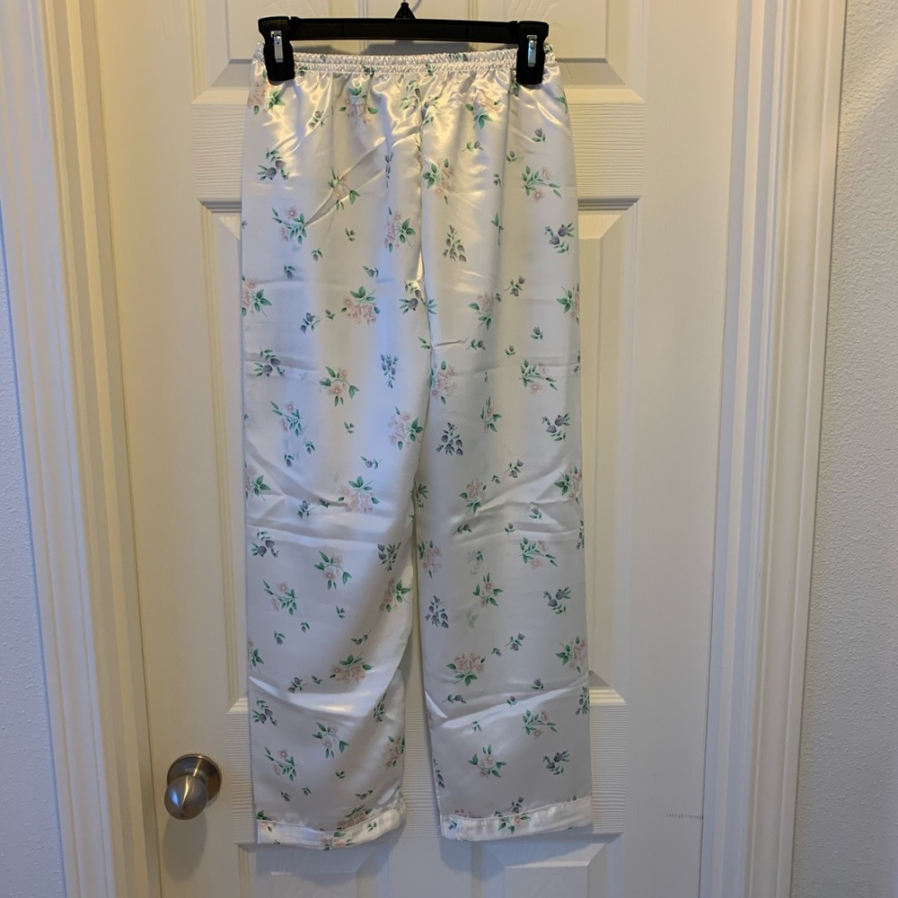 Silk pajamas set for women